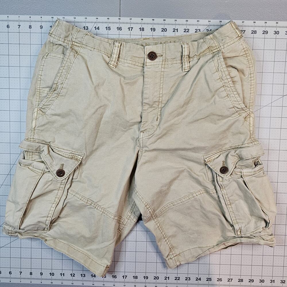 Vintage American Eagle Shorts Mens 33 Cargo Tan Khaki Preppy Y2K Skater Outdoor
